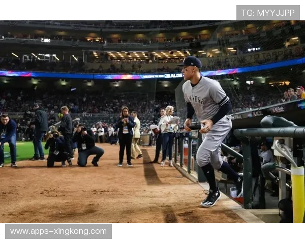 MLB季后赛内野双杀挽救球队免于溃败